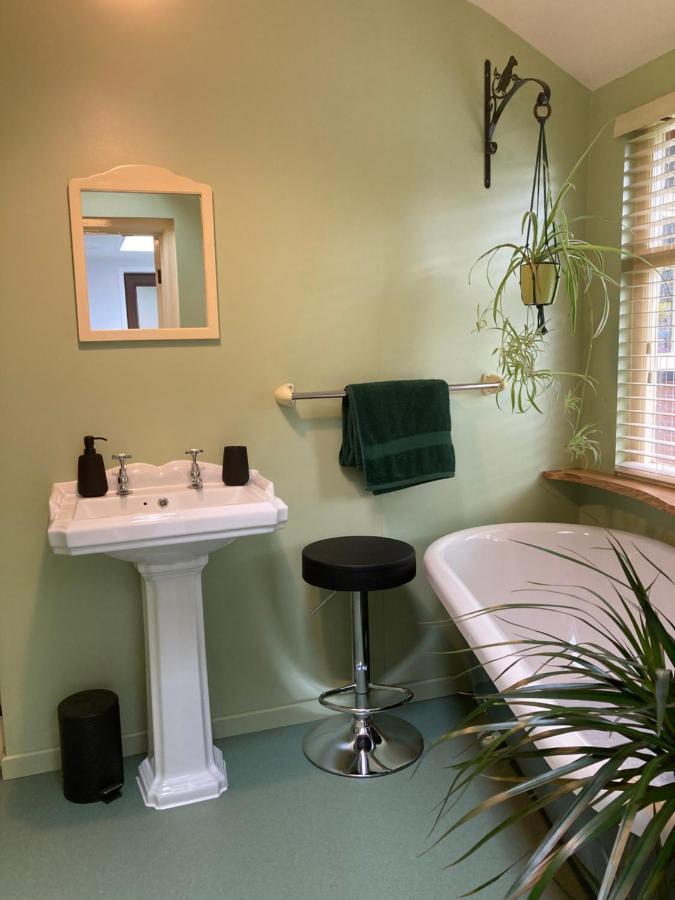 Woodland Retreat, Market Lane, Blundeston, Lowestoft Екстериор снимка