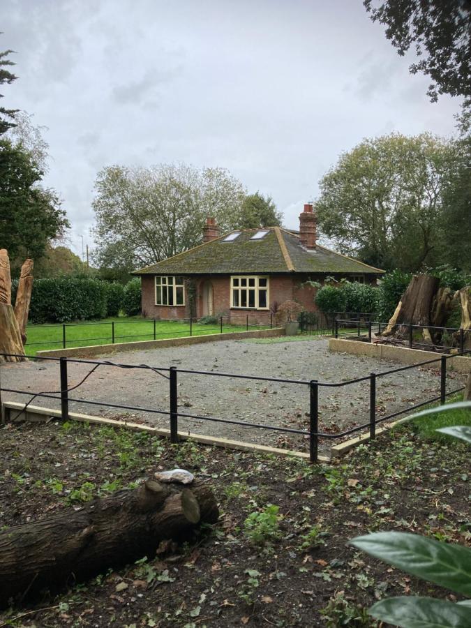 Woodland Retreat, Market Lane, Blundeston, Lowestoft Екстериор снимка
